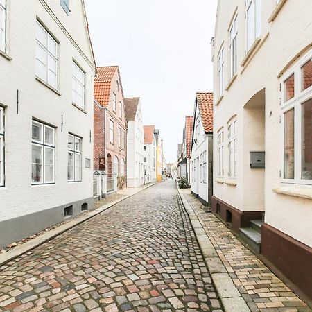 Apartmenthaus Theodor Storm Daemmerstunde Husum  Zewnętrze zdjęcie